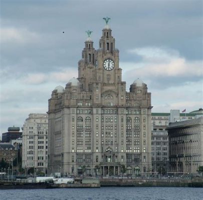  Liver Building: Tarihi Bir Simge ve Mimarinin Zirvesi!