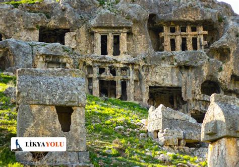  Qinyang Gökyüzü Şöleni: Efsanevi Manzaralar ve Tarihi Gizemler!