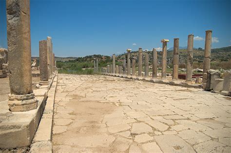  Tarihi ve Mimarisiyle Büyüleyecek Bir Mekan: Patara Antik Kenti